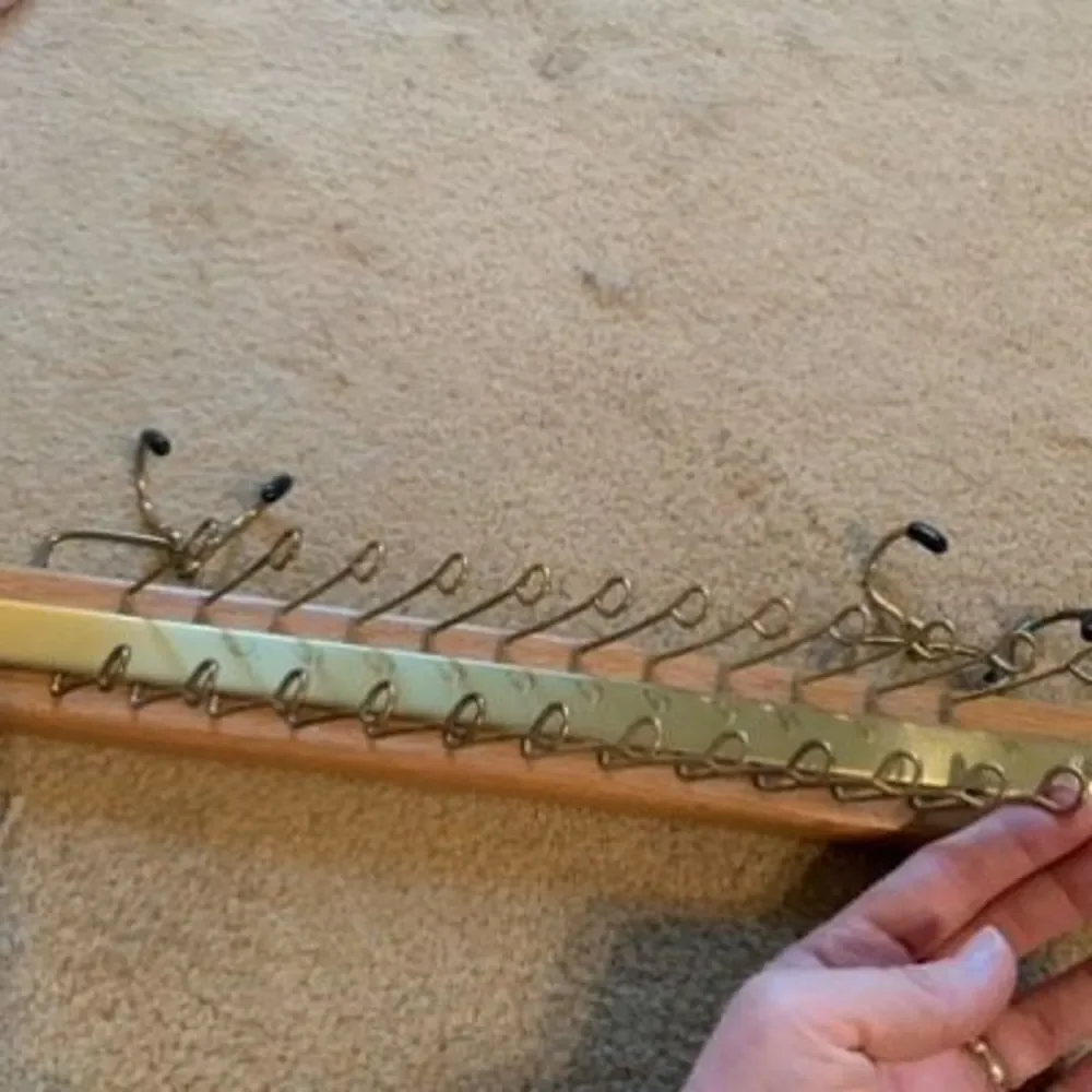 Vintage Tie Belt Wall Mount Rack Holds 30